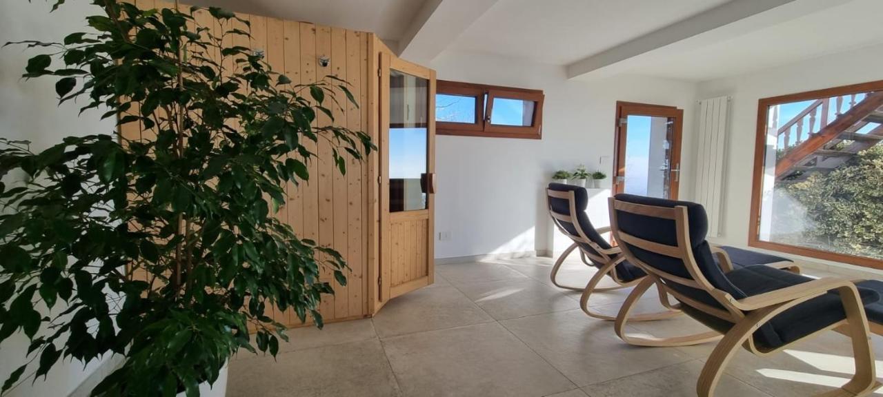 Chalet Sophie - Luxury Chalet Roletto Bagian luar foto