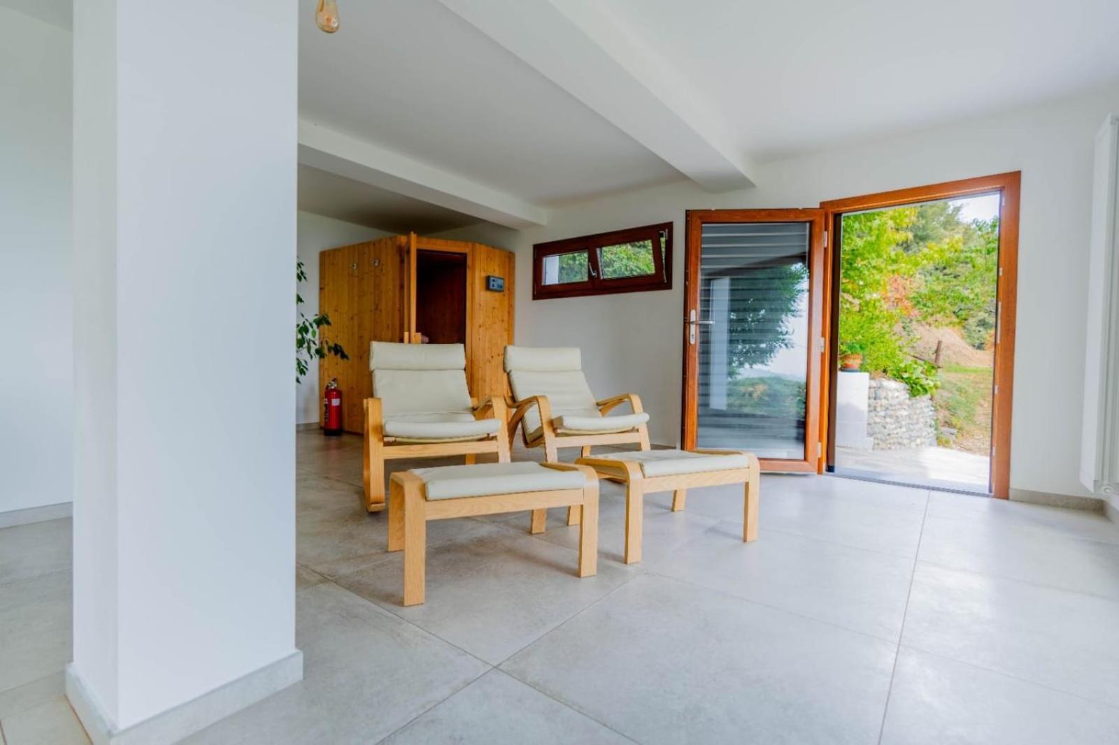 Chalet Sophie - Luxury Chalet Roletto Bagian luar foto