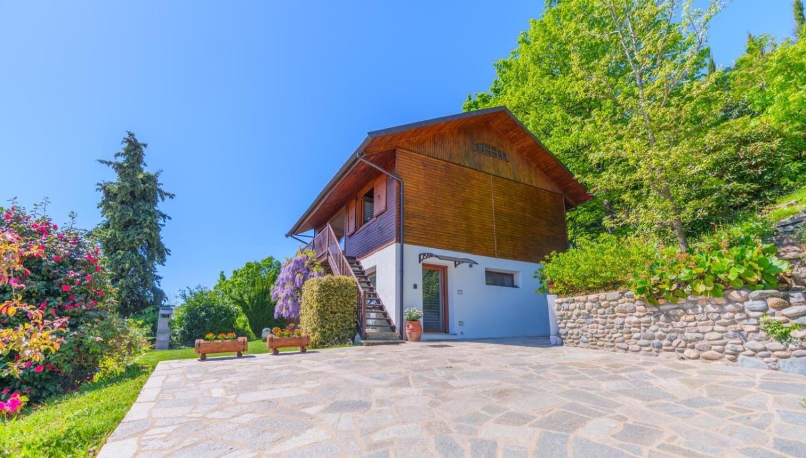 Chalet Sophie - Luxury Chalet Roletto Bagian luar foto